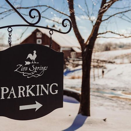 Zion Springs Bed and Breakfast Hamilton Εξωτερικό φωτογραφία